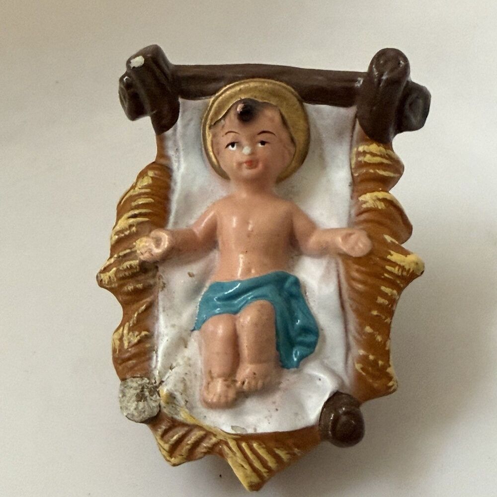 Vintage Japan Nativity Baby Jesus in Manger Figurine 2”x2”x2 1/4” Hand Painted